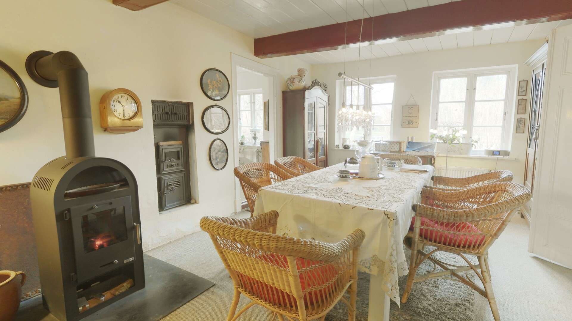 Immobilie in Drage - Schleswig-Holsteinische Geschichte|Denkmalgeschützt unter Reet |Idyllisch gelegen am Löschteich - Bild 8