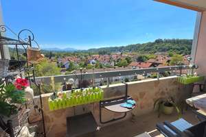 Ausblick, Tiefgaragenstellplatz und Aufzug - was will man mehr