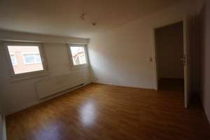 Schöne drei Zimmer Wohnung in Frankfurt am Main, Nied