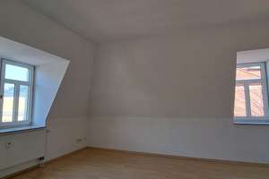 Charmante Dachgeschoss-Wohnung mit Balkon in Löbtau – Zwei Zimmer, ruhige Lage – Gohliser Straße 14, 1159 Löbtau-Nord, Dresden – Vorschaubild 8