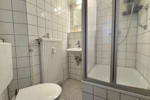 Großzügige 1-Zimmer-DG-Wohnung in zentraler Lage von KA-City! – Die vollständige Adresse der Immobilie erhältst du vom Anbieter., 76133 Innenstadt-Ost, Karlsruhe – Vorschaubild 5
