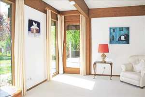 Transparente Eleganz - Design aus Holz & Glas in bester Wohnlage – Zollernalbkreis – Vorschaubild 10