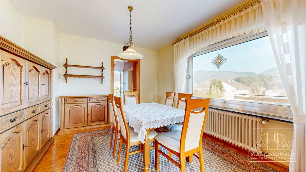 Immobilie in Fischbach bei Dahn - Wohnen mit Weitblick – Großzügiges Einfamilienhaus in ruhiger Lage von Fischbach - Bild 2