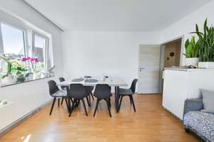 Mitten in Ulm! Modernisierte 4-Zimmer-Wohnung mit Balkon – Die vollständige Adresse der Immobilie erhältst du vom Anbieter., 89073 Mitte, Ulm – Vorschaubild 2