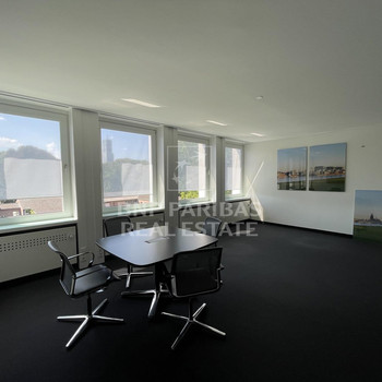 Hochwertig sanierte Büroflächen im Kölner Bankenviertel