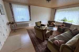 Großes Wohnhaus mit 2 Wohnungen und Ausbaureserve in Feldrandlage mit ca. 1,5 ha Grünland am Haus – Rendsburg-Eckernförde (Kreis) – Vorschaubild 9