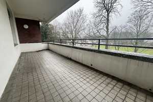 Großzügige 4-Zimmer-Wohnung mit Balkon im EG! – Jacobsallee 4, 45239 Essen – Vorschaubild 13