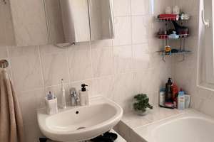Sehr gepflegte 3-Zimmer-Wohnung mit Balkon Rheindorf-Süd -Rheinnähe – Auf der Grieße 4, 51371 Rheindorf, Leverkusen – Vorschaubild 13