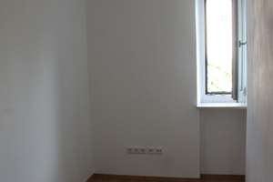 Helle 2,5-Zimmer Wohnung im 2. OG in München Laim – Sandrartstrasse 22, 80687 St. Ulrich, München – Vorschaubild 2