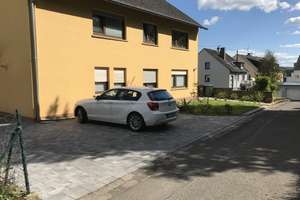 Vollständig renovierte 3-Zimmer-Dachgeschosswohnung mit Einbauküche in Trier – Unter Gerststraße 22, 54293 Ehrang/Quint, Trier – Vorschaubild 2