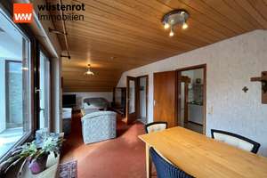 Gepflegtes Zweifamilienhaus mit großzügigem Grundstück, Terrasse, Balkon und Garage in Mutlangen – Spagenstraße 10, 73557 Mutlangen – Vorschaubild 25