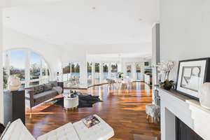 Traumhafte Ausblicke über die Stadt - Elegante Penthouse-Maisonette mit Aufzug