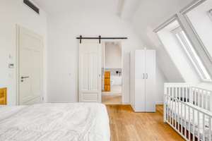 Familienidylle im Dachgeschoss mit privatem Dachgarten – Die vollständige Adresse der Immobilie erhältst du vom Anbieter., 12159 Friedenau, Berlin – Vorschaubild 11