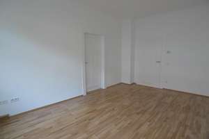 Sanierte Altbauwohnung mit Balkon in Schoppershof – Die vollständige Adresse der Immobilie erhältst du vom Anbieter., 90409 Maxfeld, Nürnberg – Vorschaubild 9