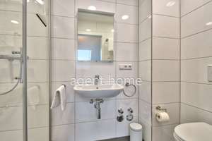 MÖBLIERT-CITYNAH UND IM GRÜNEN - Dachgeschossapartment mit Aussicht – Die vollständige Adresse der Immobilie erhältst du vom Anbieter., 70378 Hofen, Stuttgart – Vorschaubild 8