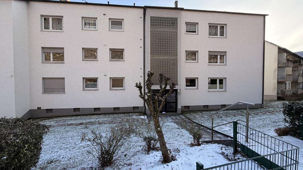 Immobilie in Ennepetal - Etagenwohnung mit eigener Garage und Blick ins Grüne - Bild 1