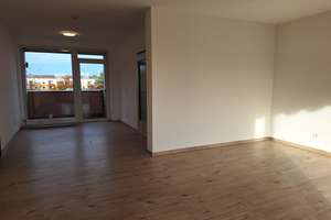 Renovierte 3-Zimmer-Wohnung mit zwei Balkonen und tollem Ausblick in Erlangen – Schallershofer Str. 46, 91056 Steinforst, Erlangen – Vorschaubild 2