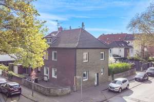 Gelsenkirchen-Bismarck | Platz für die Familie: Doppelhaushälfte mit Garten – Die vollständige Adresse der Immobilie erhältst du vom Anbieter., 45889 Bismarck, Gelsenkirchen – Vorschaubild 39