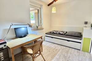 Individuelles EFH mit 2 Einheiten: 11 Zimmer, 409 m² Nutzfl., Keller, Pool, großer Garten! – Puschkinallee xx, 15745 Wildau – Vorschaubild 5