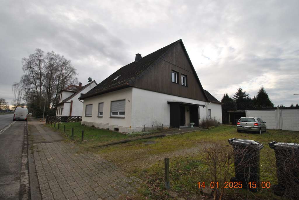 Immobilie in Löhne - ACHTUNG ZWANGSVERSTEIGERUNG - ZWEIFAMILIENHAUS IN LÜBBECKE! - Bild 0