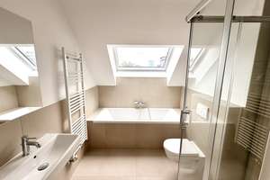 Erstbezug nach Sanierung: 3-Zi.-Dachgeschoss-Wohnung mit Weitblick in Unterbilk – Düsselstraße 70, 40219 Unterbilk, Düsseldorf – Vorschaubild 2