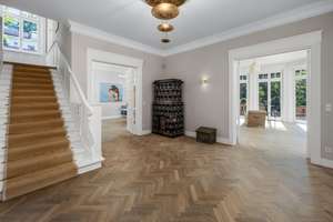 Property thumbnail 10