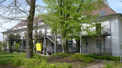 2-Zimmer-DG-Wohnung mit EBK und großem Balkon in Oschatz