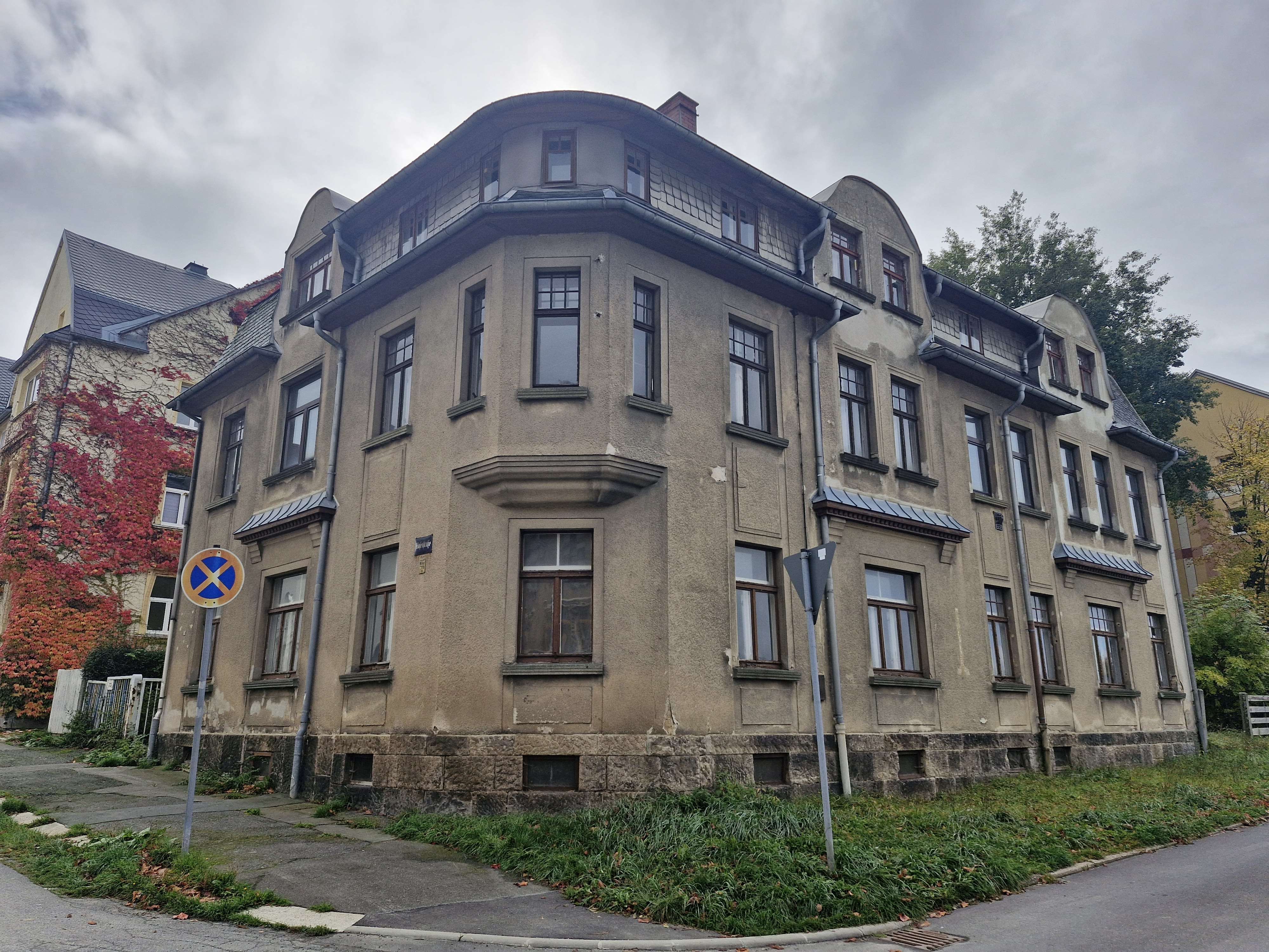 Jetzt zuschlagen - Leerstehendes Mehrfamilienhaus in Falkenstein mit Sanierungsbedarf!, Vogtlandkreis – Bild 3