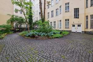 Stuck, Fischgrät & Flügeltüren: Herrschaftliche Familienwohnung in bester Lage Charlottenburgs! – Mommsenstr. 61, 10629 Charlottenburg, Berlin – Vorschaubild 21