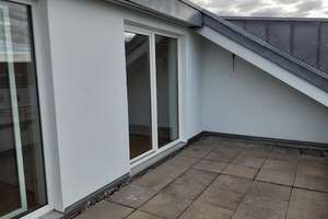 Lichtdurchflutete 4-Zimmer-Familienwohnung – 97084 Heuchelhof, Würzburg – Vorschaubild 9