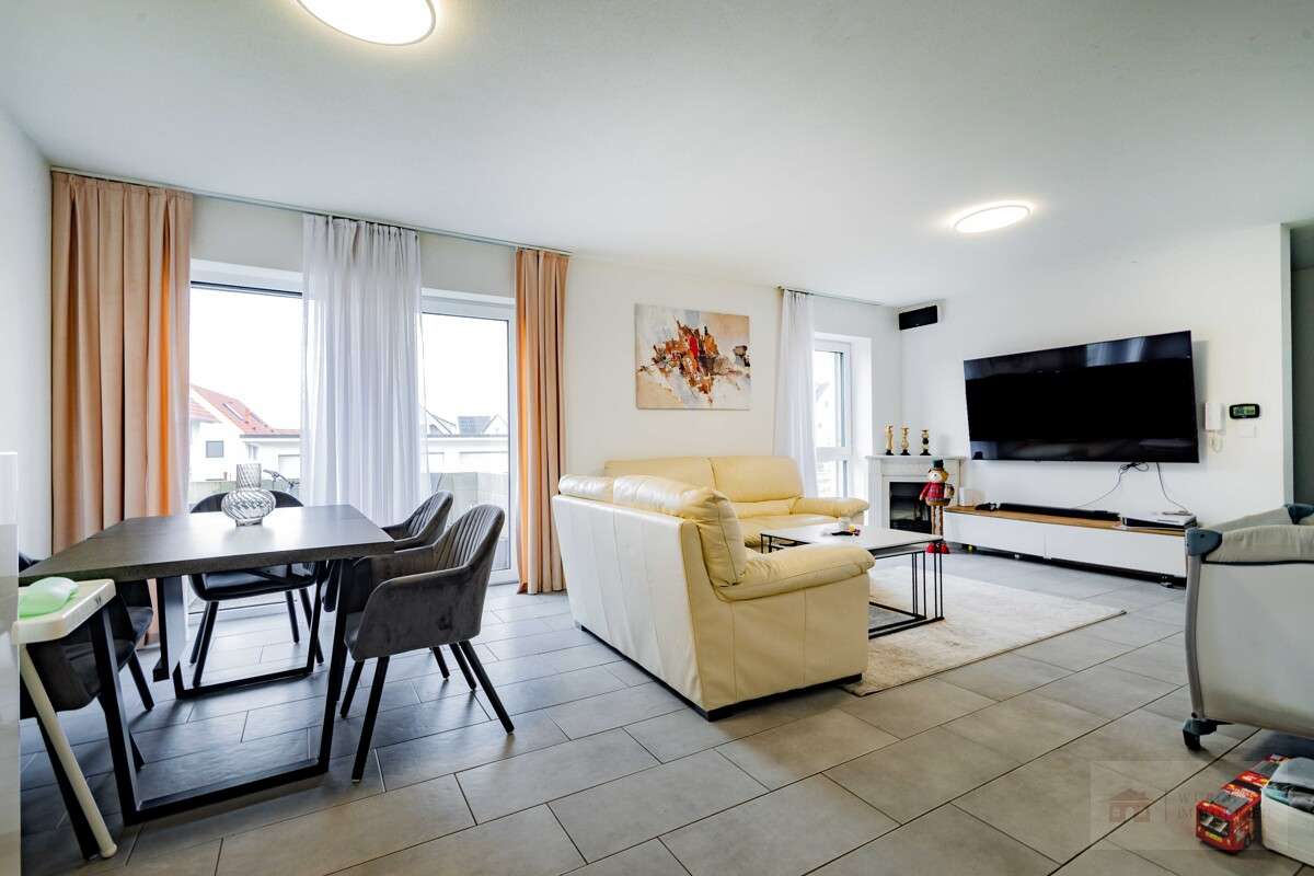 Immobilie in Schallstadt - Neubau Dreizimmerwohnung in ruhiger Lage von Schallstadt KfW 55 - Bild 4