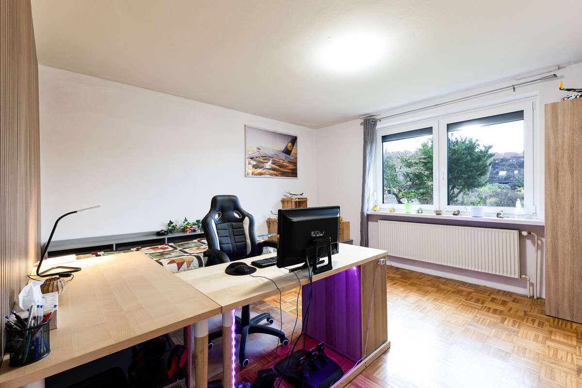 Immobilie in Hohenlockstedt - Charmantes Einfamilienhaus mit großem Garten, Keller, Garage & Carport für die Familie! - Bild 10