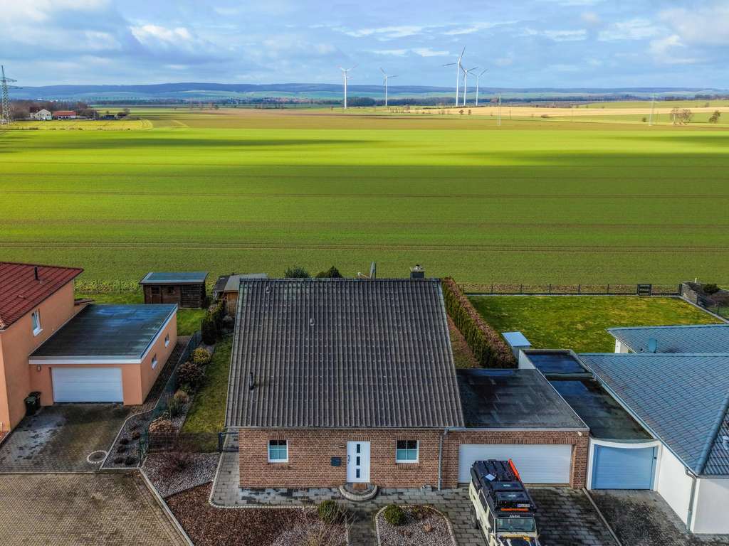 Immobilie in Haverlah - Neuwertiges, bezugsfertiges Haus mit einzigartiger Aussicht - Bild 1