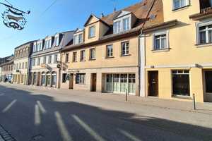 Full Furnished 1 room Apartment for 2-person
Schöne 1-Zimmer-Wohnung mit EBK in 91054, Erlangen – Hauptstraße 87, 91054 Erlangen – Vorschaubild 2