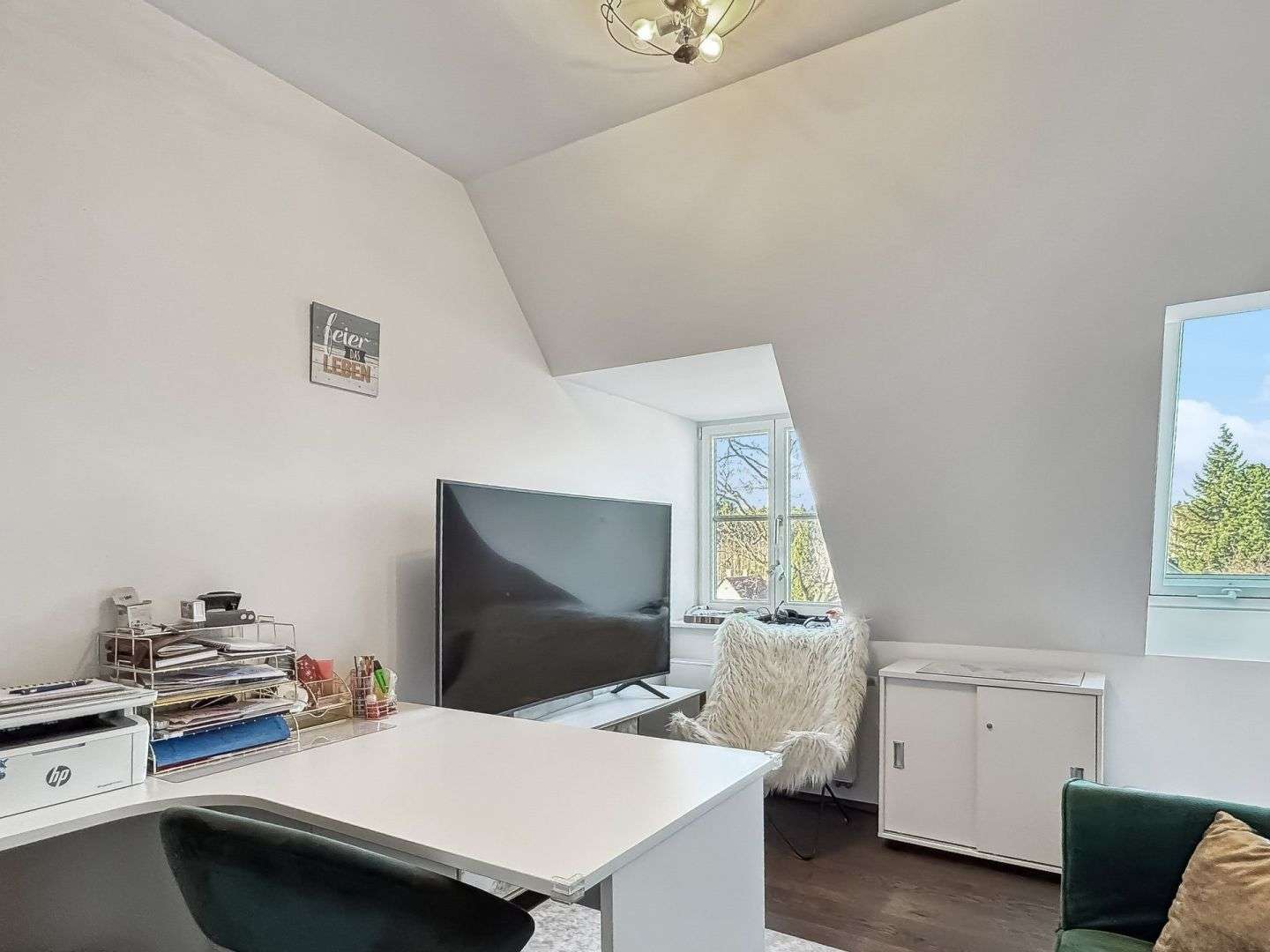 Immobilie in Bad Klosterlausnitz - Wohnen im Denkmal wie im eigenen Haus – Exklusive Maisonettewohnung im „Valuta-Schloss“  - Bild 6