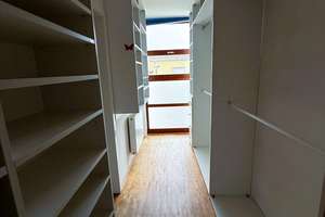 Modernes Einfamilienhaus in schöner Randlage mit Kamin, Garage, großer Garten und Dachterrasse! – 60599 Sachsenhausen-Süd, Frankfurt am Main – Vorschaubild 14