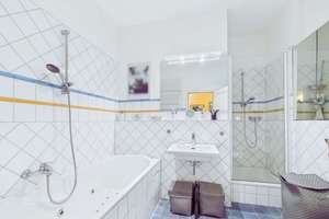 Property thumbnail 12