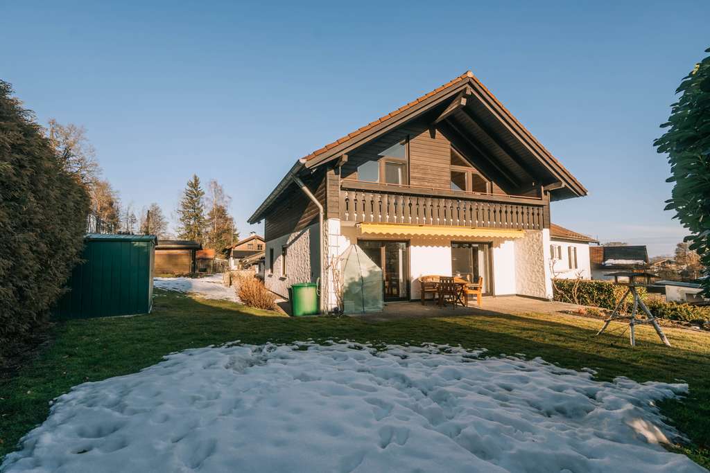 Immobilie in Tutzing - 2 für 1 in Tutzing! Einfamilienhaus mit separatem Einlieger-Bungalow - Bild 1