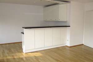 *Lichtdurchflutete 2-Zimmer-Wohnung mit Süd-/West-Balkon in München-Waldtrudering** – Kloster-Innichen-Strasse *, 81827 Waldtrudering, München – Vorschaubild 5