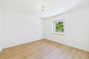 Ihr neues Zuhause in Dingolfing – Modernisiert, stilvoll und sofort bezugsbereit! – Die vollständige Adresse der Immobilie erhältst du vom Anbieter., 84130 Dingolfing – Vorschaubild 6
