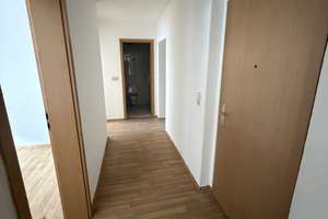 geräumige Mehrzimmer Wohnung – Hainstr. 104, 9130 Sonnenberg, Chemnitz – Vorschaubild 3