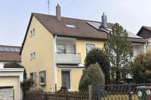 Sofort freie Einfamilien-Doppelhaushälfte mit Garten in sehr ruhiger und bevorzugter Wohnlage!