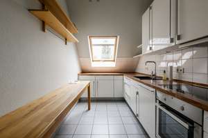 Einzugsbereit! Neuwertige 3,5-Raum-Dachgeschosswohnung mit Balkon und TG-Stellplatz in Frohnhausen – Die vollständige Adresse der Immobilie erhältst du vom Anbieter., 45145 Frohnhausen, Essen – Vorschaubild 6