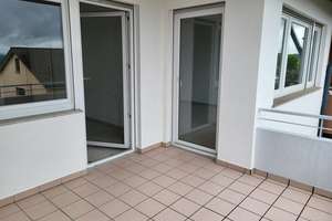 Großzügiges Reihenmittelhaus 
mit Balkon, Terrasse, 
kleinem Garten und Garage 
in Neckarwestheim – Die vollständige Adresse der Immobilie erhältst du vom Anbieter., 74382 Neckarwestheim – Vorschaubild 4