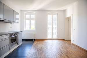 Bezugsfrei in Berlin-Mitte: Sanierte Gründerzeit-Wohnung mit Balkon, EBK, nahe
Bundestag & Charité – Die vollständige Adresse der Immobilie erhältst du vom Anbieter., 10117 Mitte (Ortsteil), Berlin – Vorschaubild 4