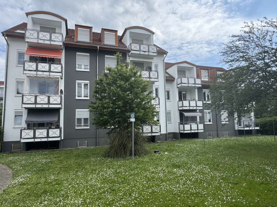 Hausansicht Garten