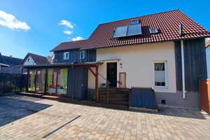 ++ Kernsaniertes Einfamilienhaus, 157 qm Wfl., 6 Zimmer, Garten & Garage, zentral in Muggensturm ++ – Kirchstr. 7, 76461 Muggensturm – Vorschaubild 1