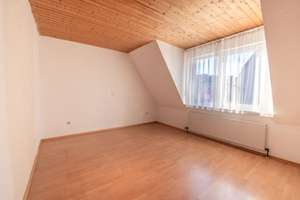 !!! Auch für Kapitalanleger: 121m² / 4,5 Zi. / 2 Bäder / EBK / Balkon / Gartennutzung / Garage !!! – Die vollständige Adresse der Immobilie erhältst du vom Anbieter., 74080 Böckingen, Heilbronn – Vorschaubild 6