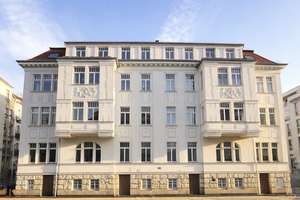 Stilvolle Altbauwohnung mit EBK & hohen Decken - direkt am Rosental / Zoo im Zentrum Nord