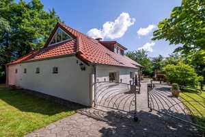 Liebevoll modernisierte Bauernkate mit Galerie, großem Grundstück und Blick ins Grüne – Wittmund (Kreis) – Vorschaubild 3